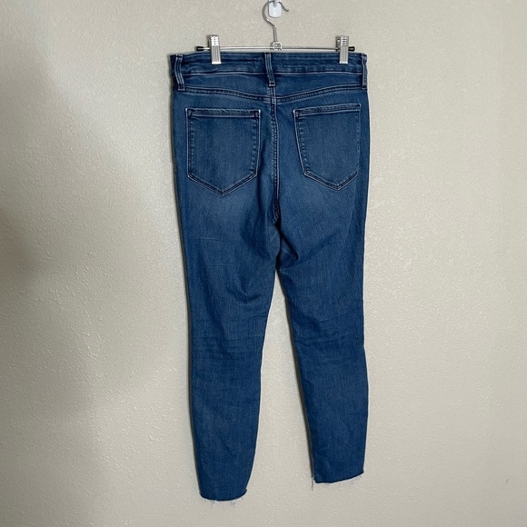 Athleta Sculptec Skinny Lightly Distressed Jeans 6 - Picture 5 of 8